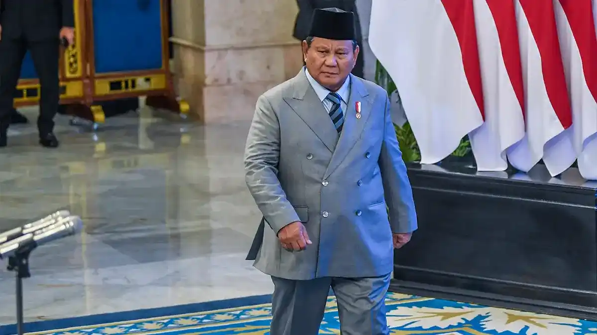 Prabowo: Pajak Digunakan untuk Layanan Publik dan KRL