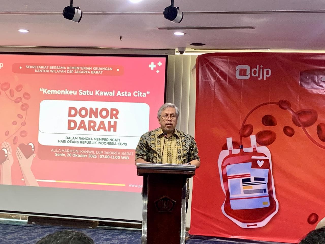 West Jakarta Tax Office Holds Blood Donation for 79th Oeang Day